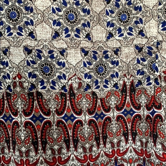 Patterned Shift Dress - Picture 2 of 4